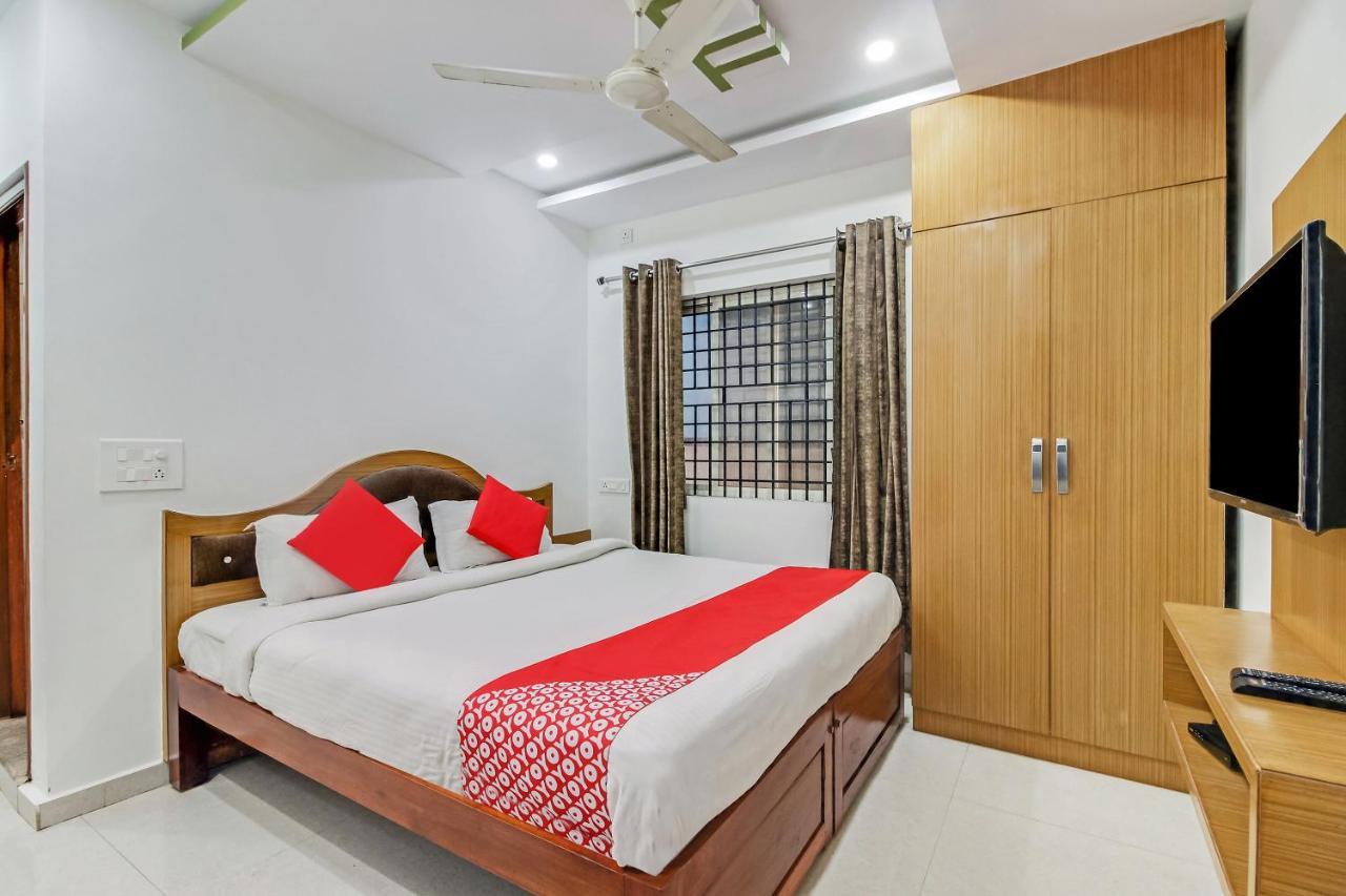 Vaccinated Staff- OYO 28303 Yesh Comforts Hotel Madikeri Exterior foto